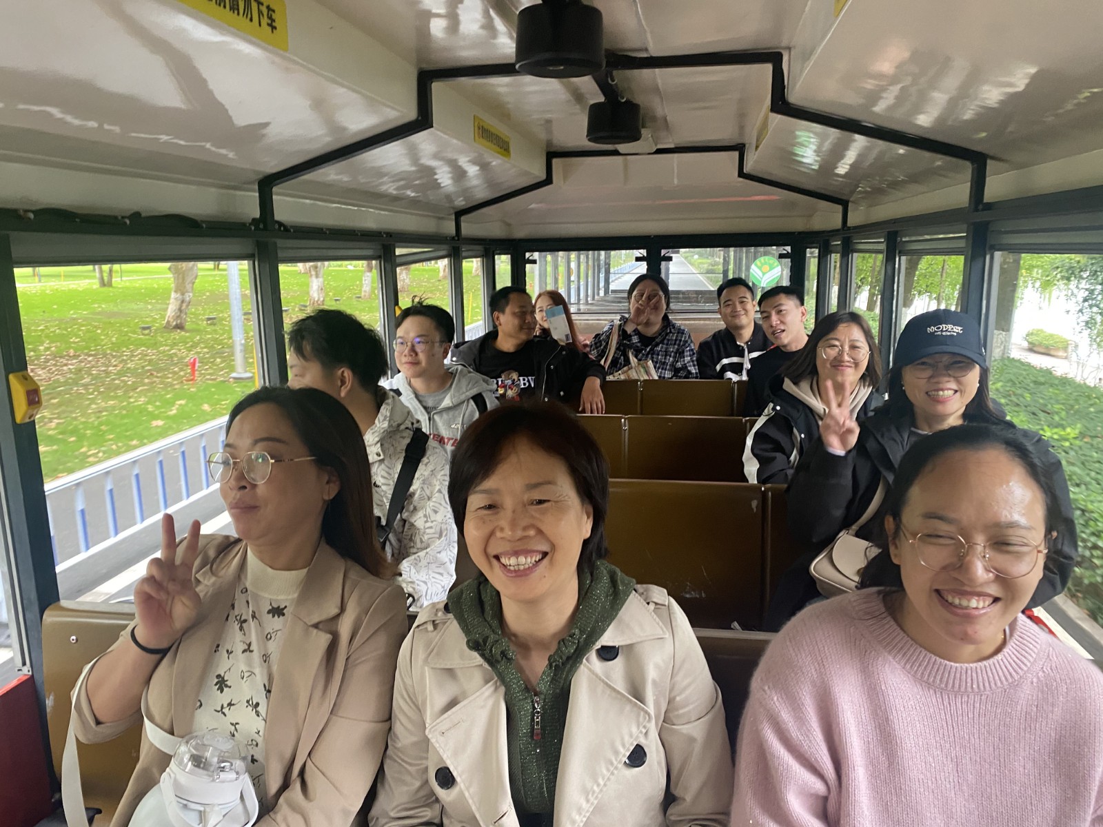 易順建工集團(tuán)有限公司5天湖南團(tuán)建旅行圓滿結(jié)束！