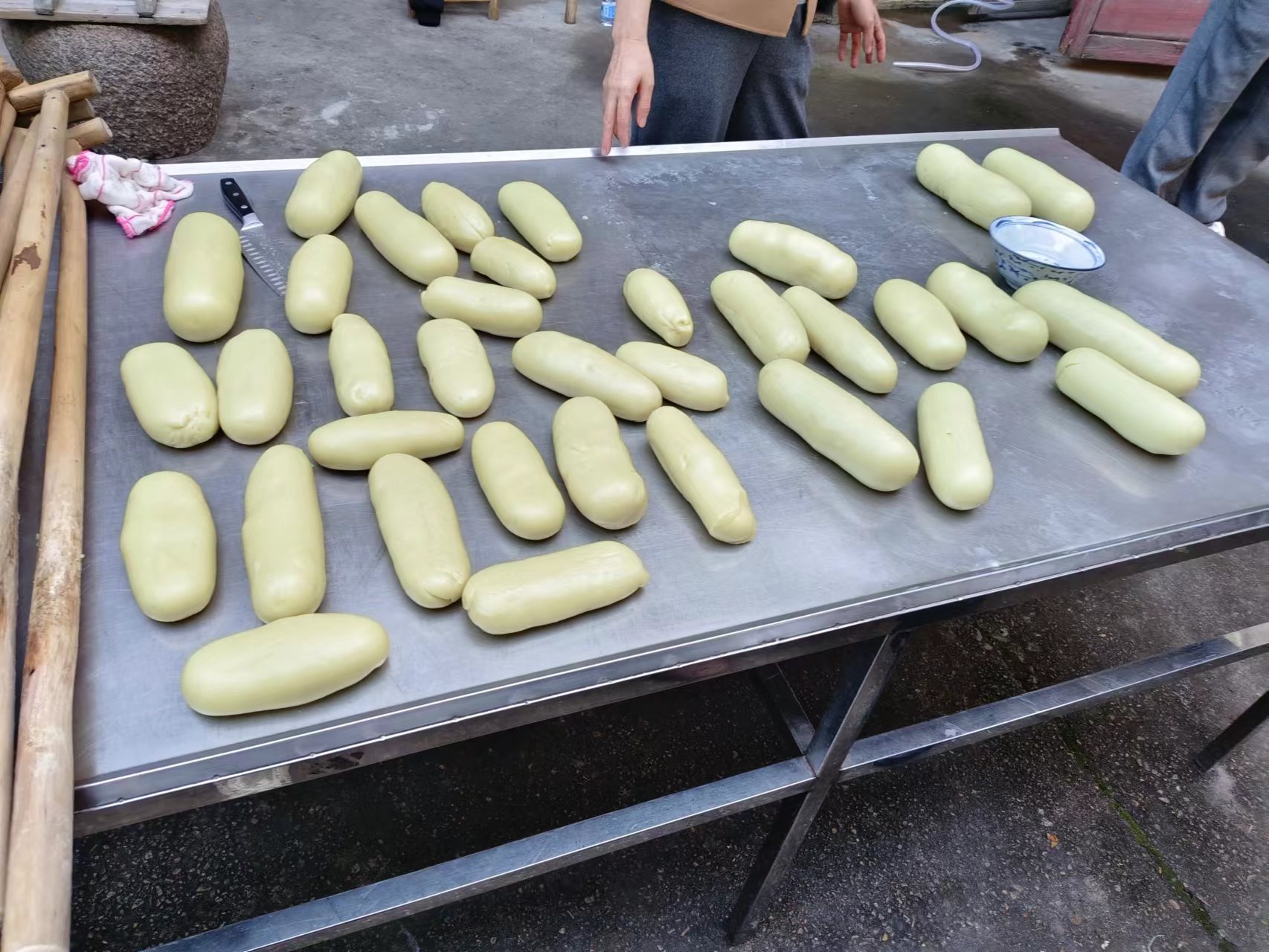 易順建工集團(tuán)：體驗(yàn)黃粿制作，傳承傳統(tǒng)文化