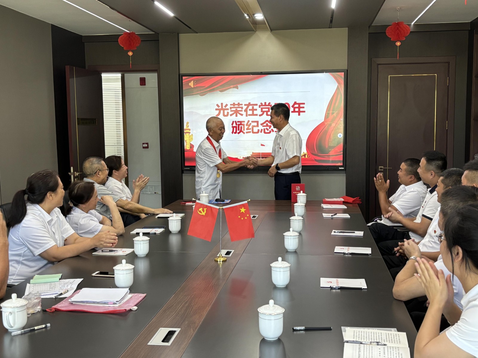 易順建工集團(tuán)慶七一：重溫誓詞憶初心，表彰先進(jìn)強(qiáng)黨性